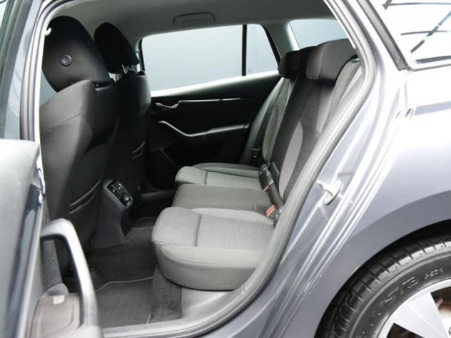 SKODA Octavia 2.0 TDI 116CV DSG Wagon Executive rif. 24143910 - Foto 8