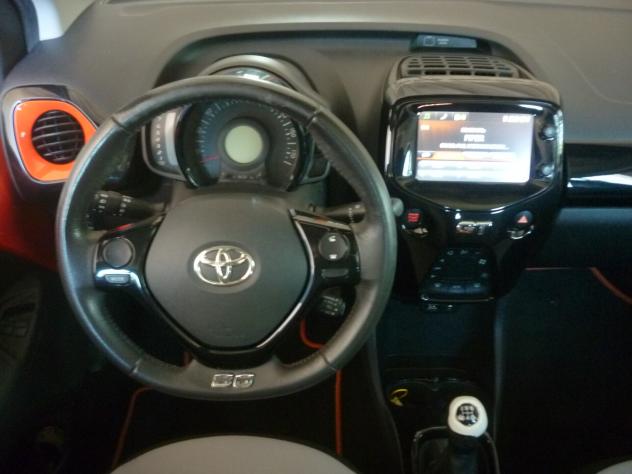 TOYOTA AYGO 1.0 VVT-i 69cv 5 Porte - x Clusiv - Foto 7