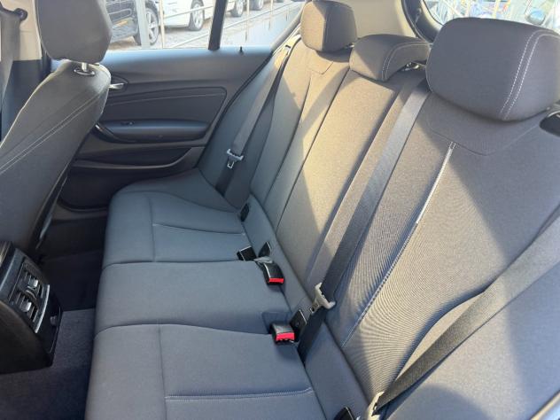 BMW 116 i 5p Sport XENON+PDC IDONEA NEOPATENTATO - Foto 8