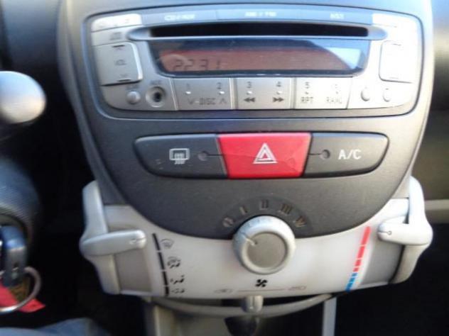 TOYOTA Aygo 1.0 CONNECT 5 PORTE rif. 17252190 - Foto 10