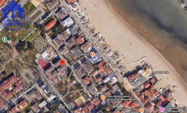 San Mauro Mare – Negozio di 100 mq complessivi a due passi dalla spiaggia