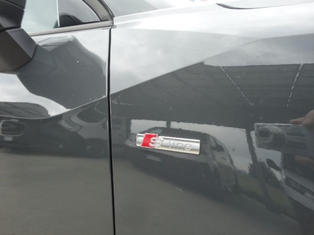 AUDI Q2 Q2 30 TDI S tronic Identity Black - Foto 6