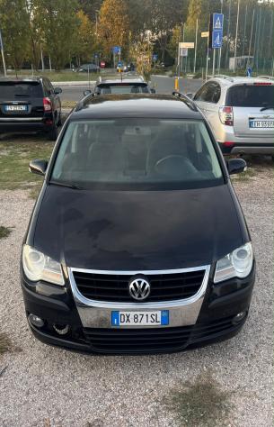 Volkswagen Touran 2.0 Trendline Ecofuel 7 P.ti - Foto 4