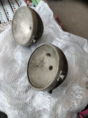 VENDO FARI PROIETTORI PER FIAT 501 ANNI 1920 DA RESTAURARE