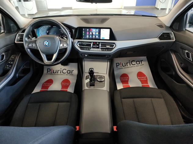 BMW Serie 3 330e Plug In Hybrid Camera 360° Navi Fari LED - Foto 3