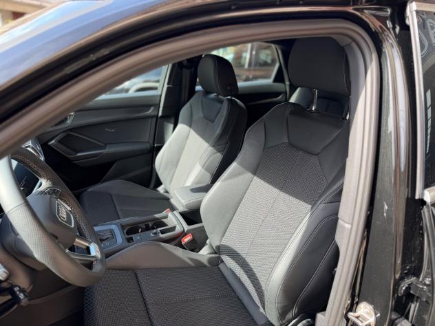 Audi Q3 SPORTBACK 2.0 35 TDI S Tronic S Line Edition - Foto 9
