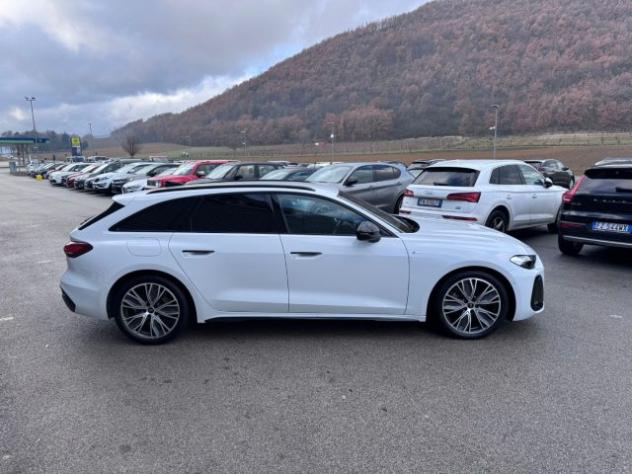 AUDI A5 Avant TDI 150 kW mHEV+ S tronic S Line edition New rif. 23820604 - Foto 4