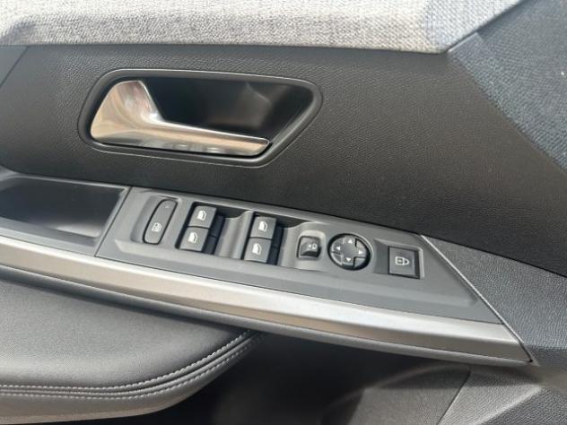 PEUGEOT 3008 Hybrid 145 e-DCS6 Allure Business rif. 23676780 - Foto 10