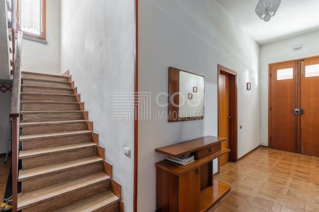 GRANDE PROPRIETÀ INDIPENDENTE CON AMPIO LOTTO ESTERNO - Foto 6