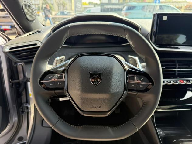 Peugeot 2008 Allure Hybrid 145 e-DCS6 - Foto 10
