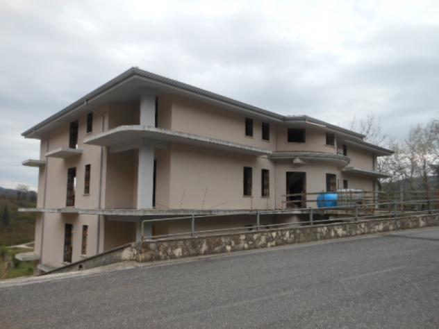 1831/FONTEGRECA Terracielo al grezzo su quattro livelli per un totale di mq 700 in via Restaurazione a Fontegreca - Foto 4