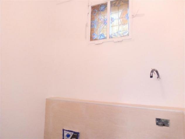 NEGOZIO di 2 vani e di 100 mq (FIRENZE) rif. AAJ077 - Foto 3