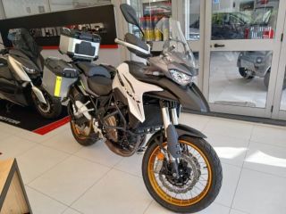 QJ Motor             SRT 700 X