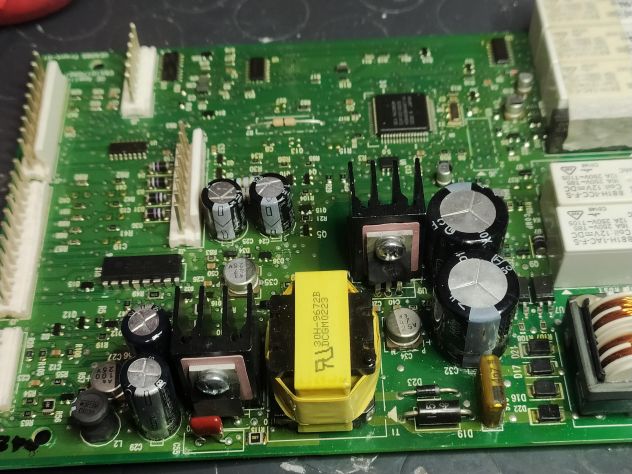 Tecnico assistenza di grandi elettrodomestici a portata di mano - Foto 4