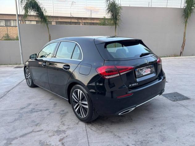Mercedes-benz GLA 180 d Automatic Business - Foto 5