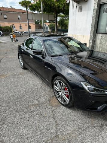 Maserati Ghibli V6 430 CV Q4 Gransport - Foto 2