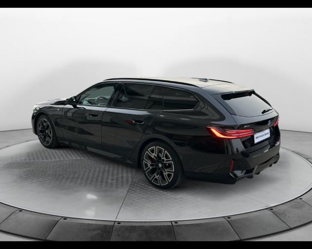 BMW Serie 5 G61 2024 Touring 520d Touring 48V xdrive MSport Pro auto - Foto 8