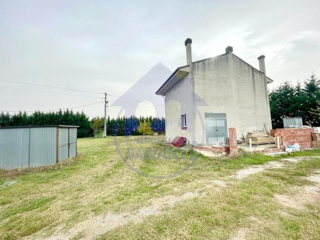 Cesenatico attrezzaia deposito con terreno - Foto 4