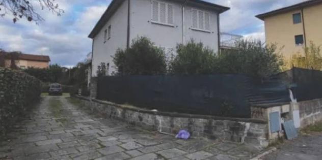 Immobile in asta di 692 m² con più di 5 locali in vendita a Villafranca in Lunigiana - Foto 2