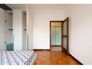 Viale Beatrice d'Este - Room 4