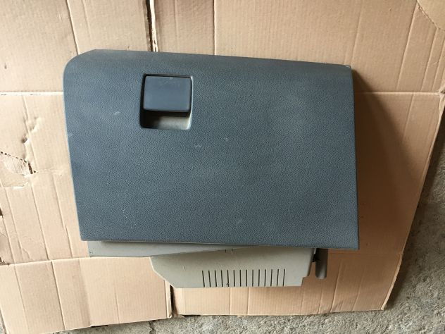 Cassetto / Sportello Vano Portaoggetti Opel Astra H GTC Coupè 2009