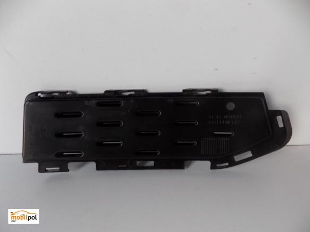 BMW 5 G30/G31 M-Package Copertura per la griglia della presa d'aria sx - 3859 - Foto 4