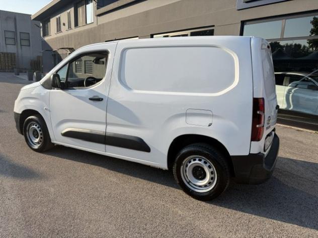 Toyota Proace City 1.5D 100cv S&S MT L1 - Foto 2