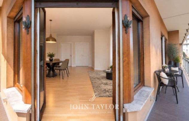 Appartamento di 190 m² con 5 locali e box auto doppio in vendita a Milano - Foto 3