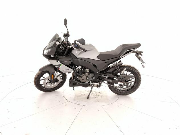 Aprilia Tuono 125 TUONO 125 E5 ARROW GRAY - Foto 2