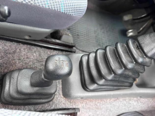 SUZUKI Jimny 1.3i 16V cat 4WD JLX rif. 24029349 - Foto 10