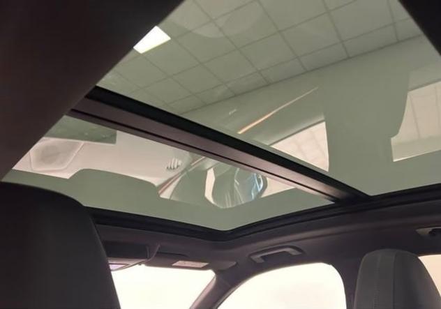 CUPRA Terramar Terramar 1.5 eTSI 150CV DSG TETTO PANORAMA APRIBILE MATRIX SOUND SYSTEM ACC mod. 2026 - Foto 5