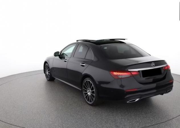 MERCEDES-BENZ E 220 d Premium Amg rif. 23417909 - Foto 3