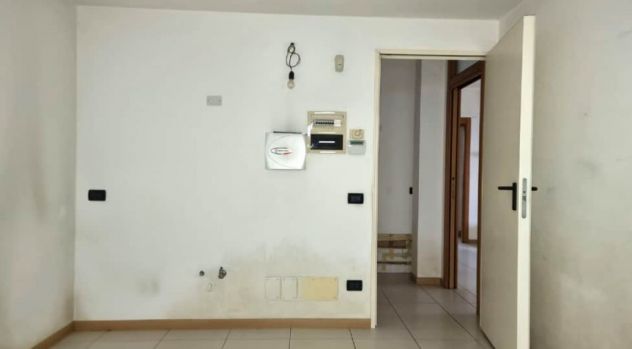 ASTA: A TREVISO, VIA A. DA SANGALLO APPARTAMENTO CON GARAGE E AREA ESTERNA - Foto 12