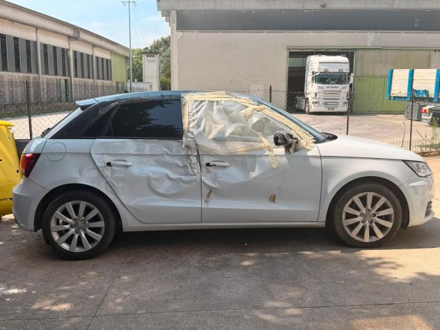 Audi A1 SPB 1.6 TDI 116 CV S tronic Admired - Foto 6