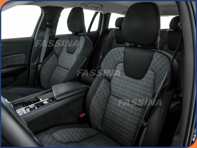 Volvo V60 Cross Country B4 (d) AWD automatico Core - Foto 8