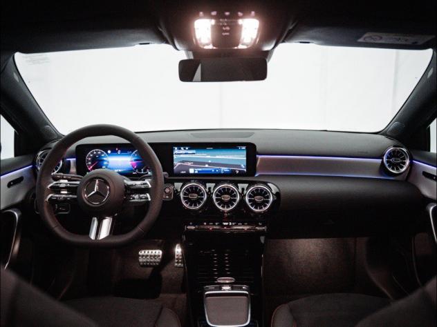 Mercedes-Benz Classe A Classe A 180 d Automatic AMG Line ADVANCED PLUS - Foto 9