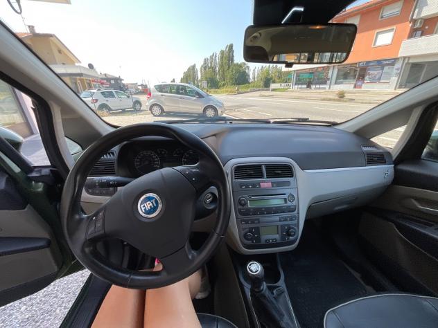 Grande Punto 1.9 MJT 120 CV 5 porte Emotion - Foto 10