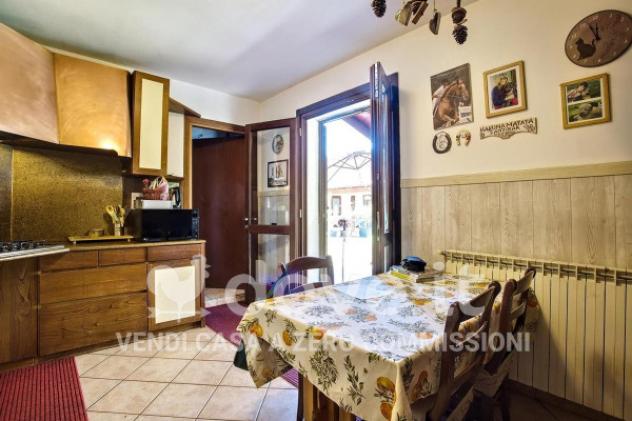 Villa di 210 m² con 4 locali in vendita a Porto Valtravaglia - Foto 9