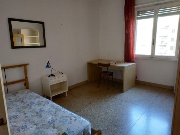 Affittasi camera a Studentessa - Foto 2