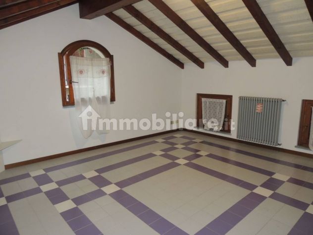 In cascina ristrutturata bilocale semi/arredato - Foto 4