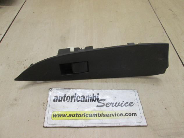 7427142010 GRUPPO COMANDO ALZA-VETRO ALZA-CRISTALLO PORTA POSTERIORE DESTRA TOYOTA RAV4 2.2 D 4X4 100KW 6M 5P (2008) RICAMBIO USATO