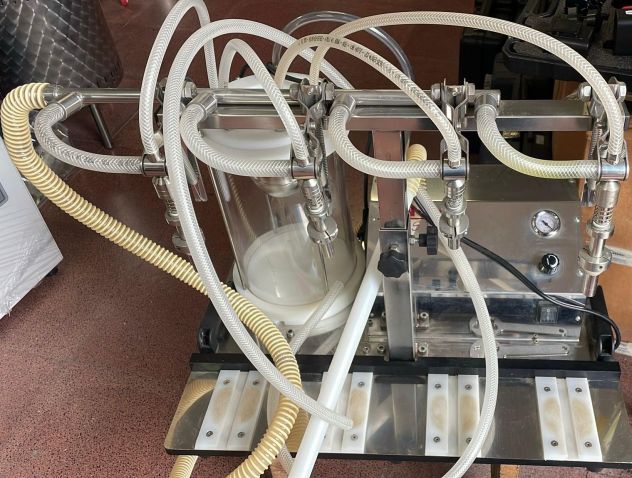 Imbottigliatrice 4 Becchi Riempitrice Tenco Enolmaster Usata - Foto 2