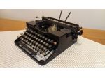 Macchina da scrivere antica " Triumph Portatile " del 1932 numero di serie 90505