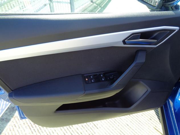 SEAT Arona Arona 1.0 EcoTSI 110 CV DSG FR - Foto 8