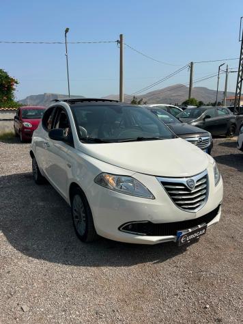 Lancia Ypsilon 1.3 MJT 16V 95 CV 5 porte S&S Silver P.S. VISTA E PIACIUTA - Foto 3