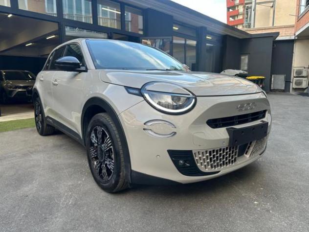 FIAT 600 1.2 Hybrid 145cv Auto + LED + Navi + Cerchi R18 rif. 23906480 - Foto 3