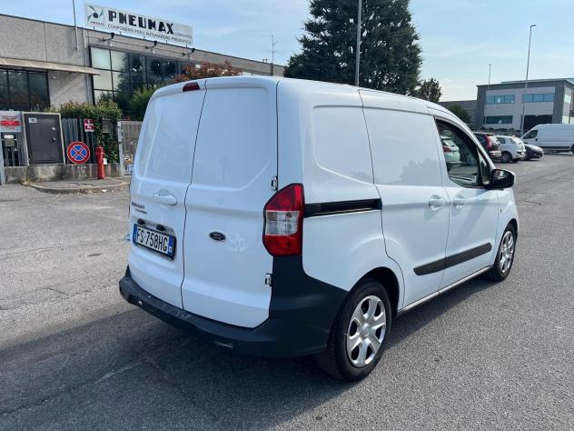 Ford Transit Courier 1.5 TDCi 75CV Van **+IVA** - Foto 7