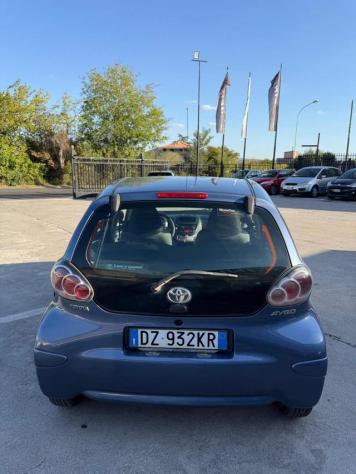 TOYOTA Aygo 1.0 12V VVT-i 5 porte Now rif. 24101377 - Foto 5