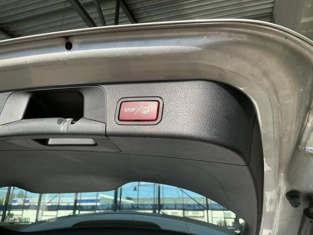 Mercedes-Benz GLB 200 d Premium AMG + LED + TELECAMERA - Foto 10