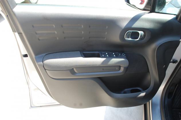 Citroen C3 Aircross 1.5 bluehdi 110CV Shine S&S Uff Italy USB Led Navi - Foto 8